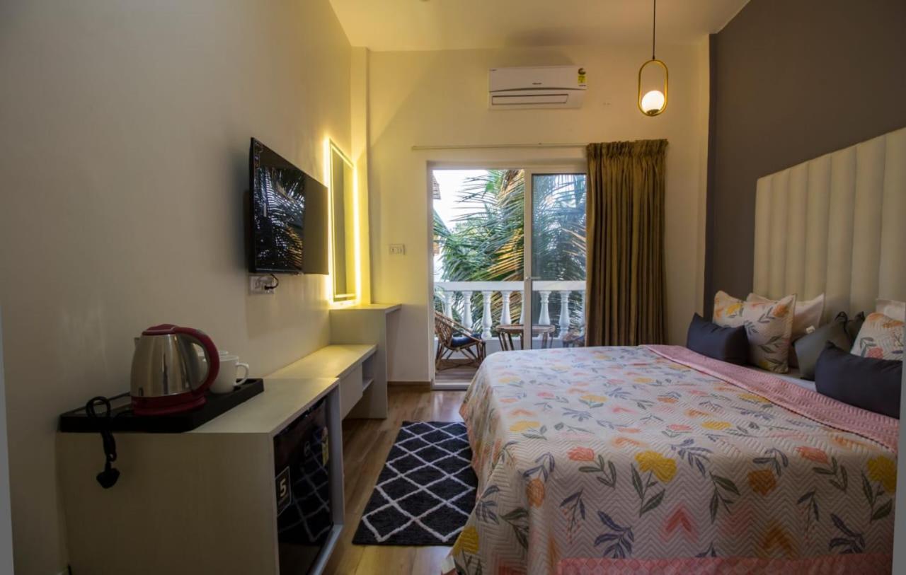 The Me Ra Kee House Hotel Morjim Ngoại thất bức ảnh