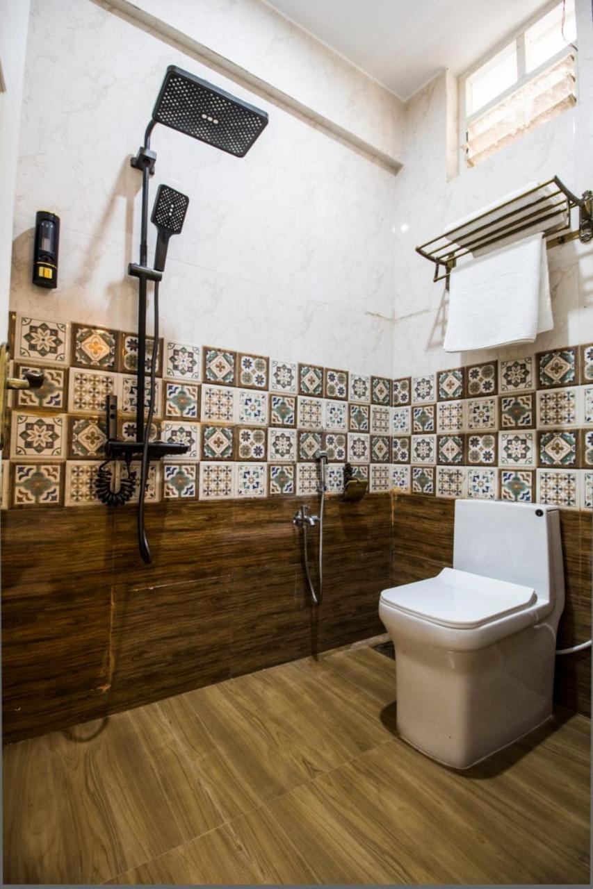 The Me Ra Kee House Hotel Morjim Ngoại thất bức ảnh