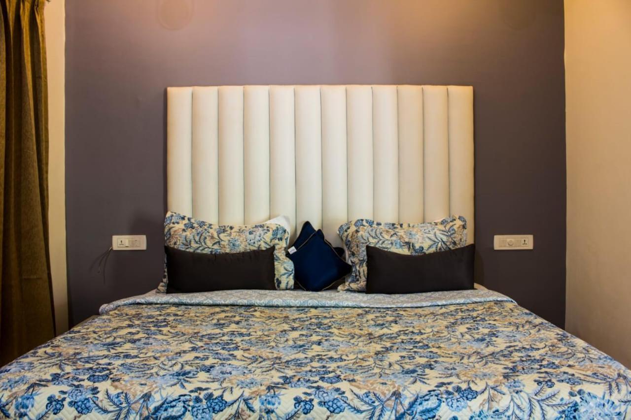 The Me Ra Kee House Hotel Morjim Ngoại thất bức ảnh