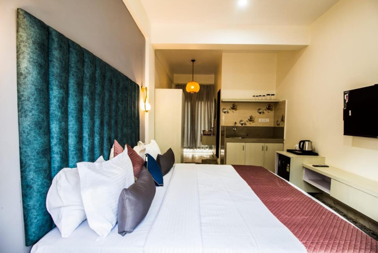 The Me Ra Kee House Hotel Morjim Ngoại thất bức ảnh